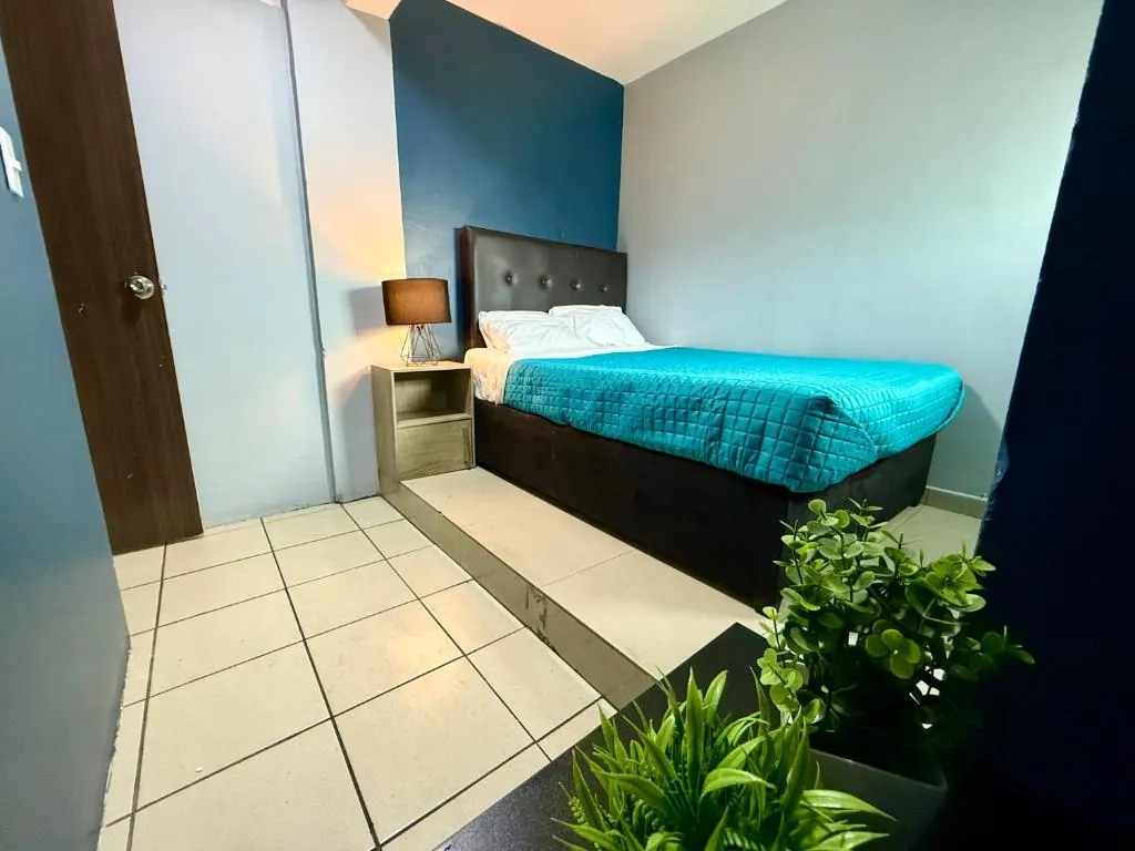 Instalaciones del Hostal Santa María la Ribera de Roomies Express en Santa María la Ribera, CDMX
