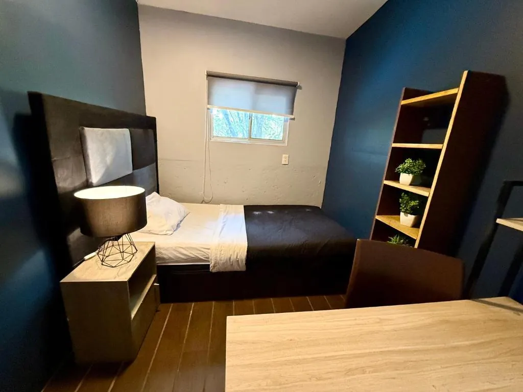 Instalaciones del Hostal Santa María la Ribera de Roomies Express en Santa María la Ribera, CDMX