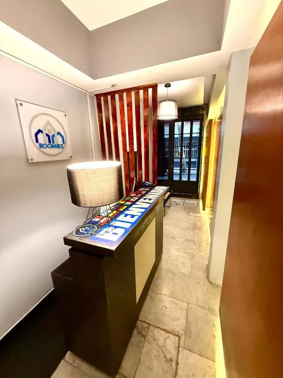Instalaciones del Hostal Zona Rosa de Roomies Express en Juárez, CDMX