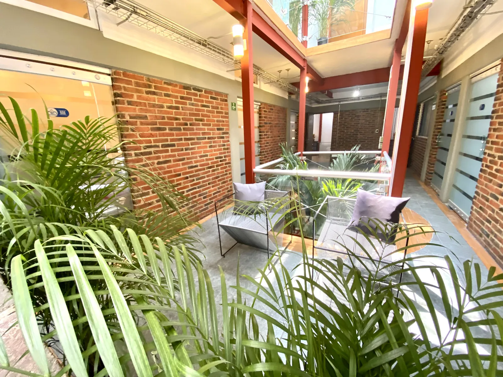 Sala común de un hostal Roomies Express en Ciudad de México